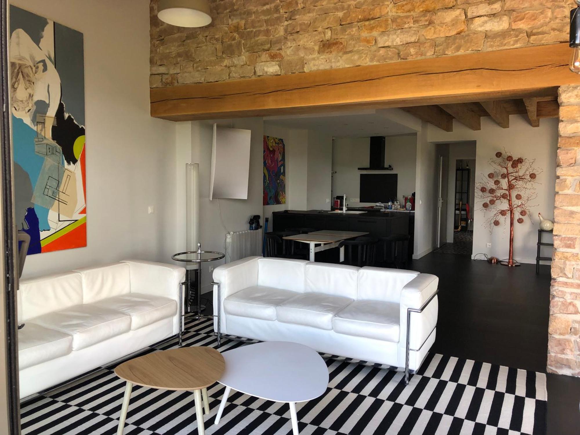 Appartement Contemporain Dans Une Authentique Demeure Viticole Charnay-les-Macon Exterior photo